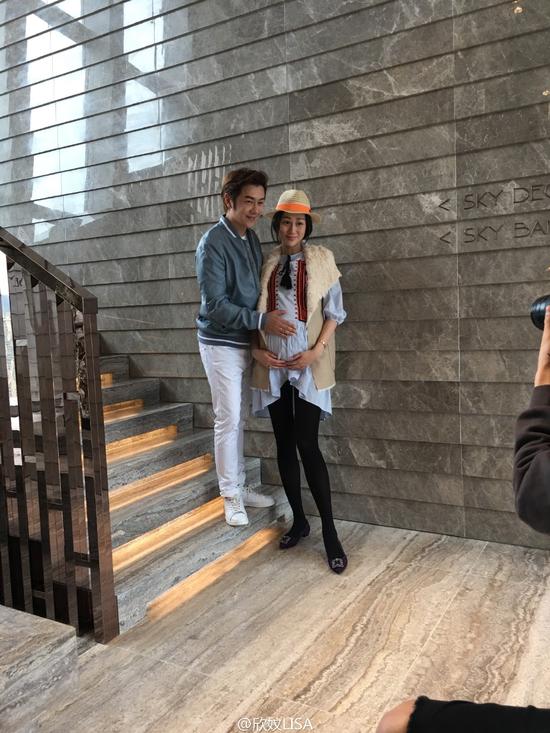 陈浩民[微博]老婆近日怀上第四胎,已有九个月左右的身孕,将于月底或四