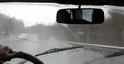 惊天大阴谋，导致你雨天开险车的罪魁祸首在这！