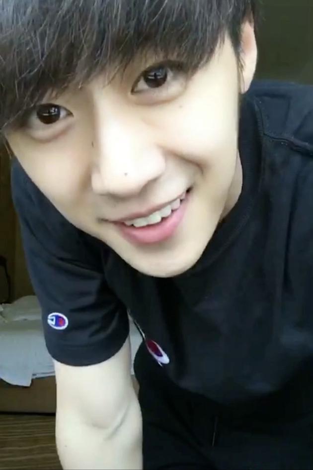 朱嘉琦玩转"极乐净土" 网友:画面太美不敢看