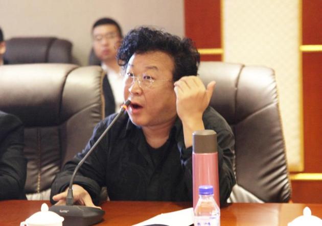 著名词作家张俊以致辞