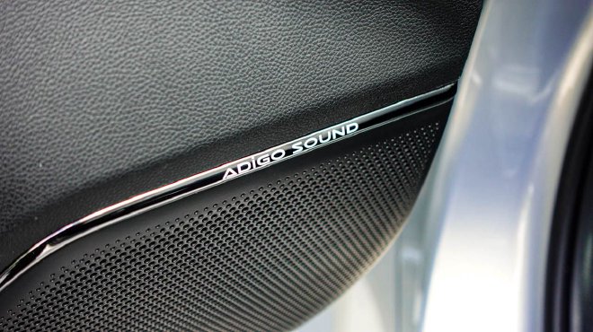 Increased size, longer battery life, real shot of AION S MAX