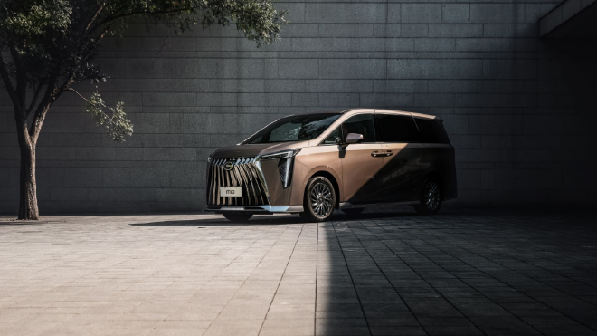 豪华也能玩时尚 广汽传祺新一代M8首发