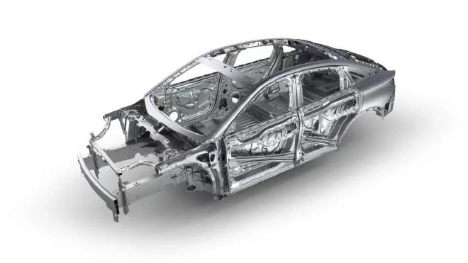 2024北京车展：极狐阿尔法S先行版PRO上市