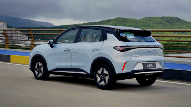 好看好开的务实派 质感在线的五菱缤果S