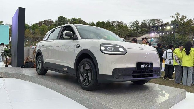 奇瑞全新QQ3上市 限时一口价5.89-7.89万元