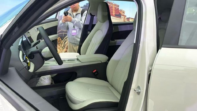 奇瑞全新QQ3上市 限时一口价5.89-7.89万元