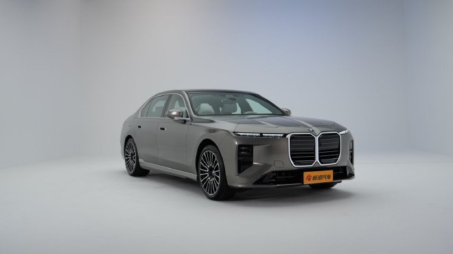 全新宝马7系及两款长轴距版新世代车型全球首发