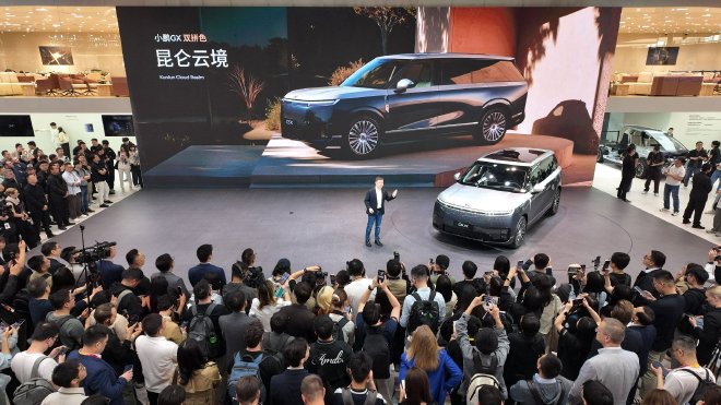 2026北京车展：小鹏GX正式亮相/预售39.98万