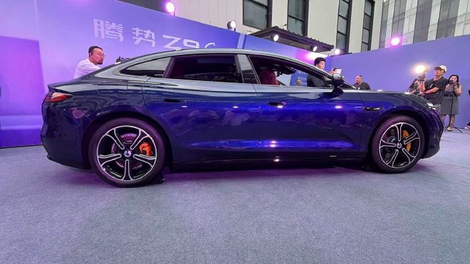 腾势Z9S开启预售 预售价31.98万元起