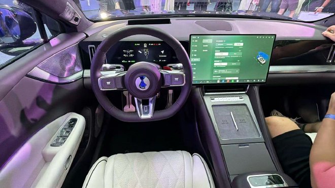 腾势Z9S开启预售 预售价31.98万元起