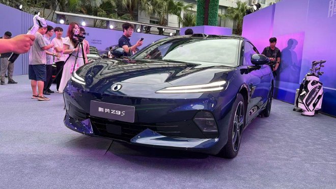 腾势Z9S开启预售 预售价31.98万元起