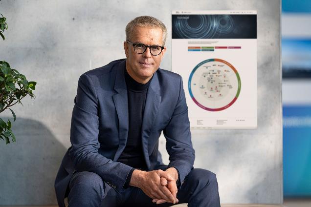 2025 CES：宝马全球首发新世代超感智能座舱