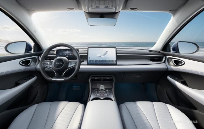 售7.98万元起 比亚迪海豹05DM-i智驾版上市