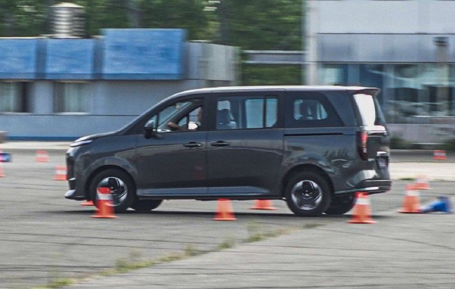 场地体验鑫源向上V6 把实用和体面做在一起了