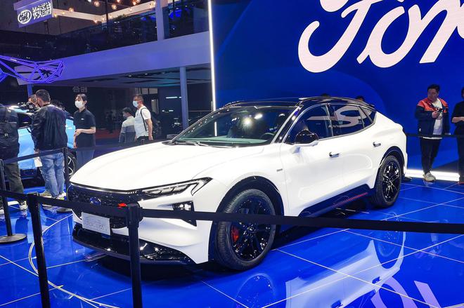 2021上海车展：长安福特全新车型EVOS全球首发