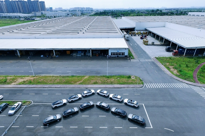 东风雪铁龙凡尔赛C5 X将于8月9日开启预售