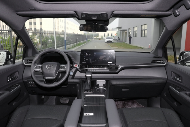 顶配销量占比近五成 赛那1月销量5399台