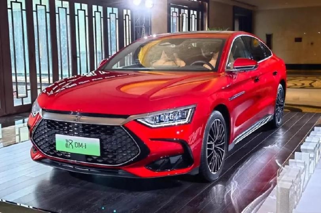 11月汽车销量罕见下滑 新能源逆势增长