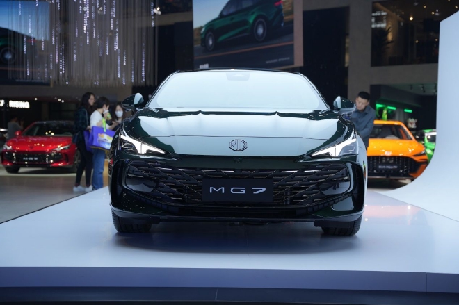 2023上海车展：全新MG7车展亮相