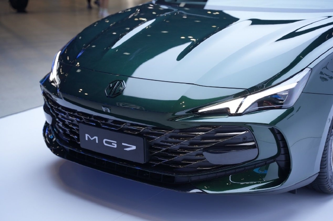 2023上海车展：全新MG7车展亮相