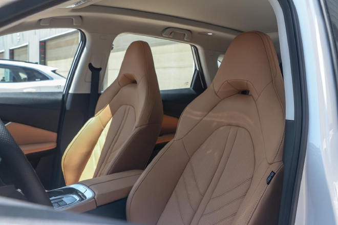 有里也有面 东风风行T5 EVO狂飚版场地试驾