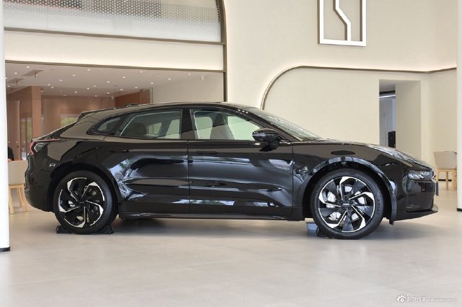 More choices for intelligent 300,000 new energy vehicles