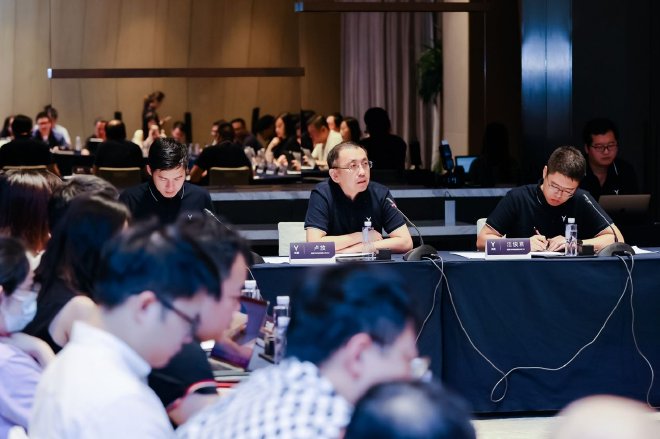 与岚图高管一起探讨岚图汽车未来发展