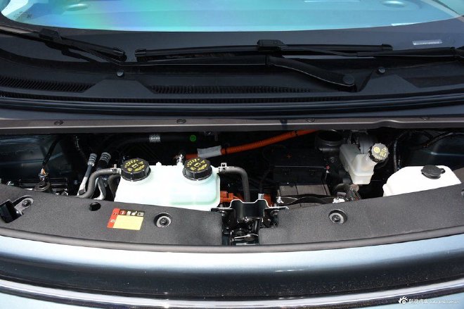 个性且实用 三款10-15万级纯电轿车推荐