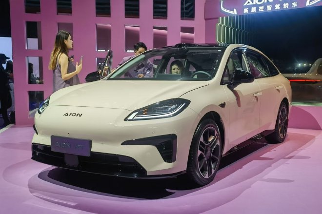 埃安UT和昊铂HL将广州车展亮相 埃安明年将推增程车型