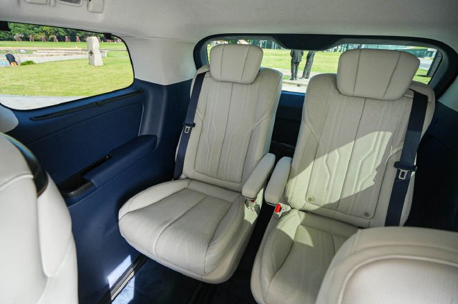 2025款世纪CENTURY正式上市 售价46.99-69.99万元