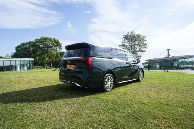 2025款世纪CENTURY正式上市 售价46.99-69.99万元