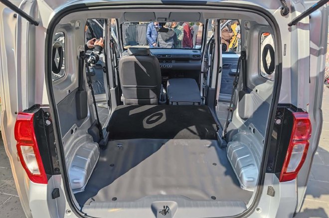 预售4.78-5.08万元 五菱之光EV正式开启预售