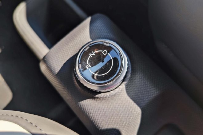 预售4.78-5.08万元 五菱之光EV正式开启预售