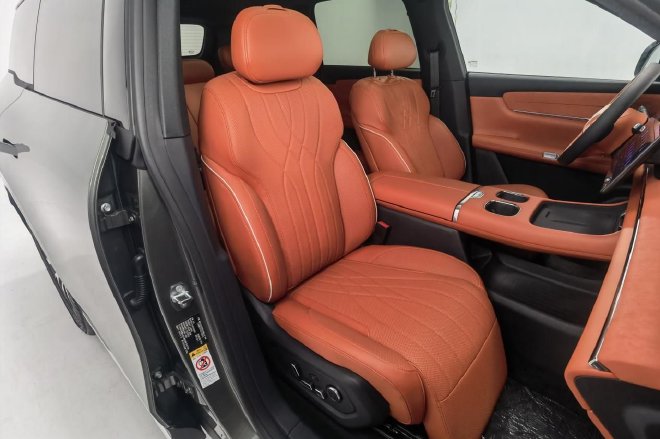 站稳品牌C位 静态实拍长安启源Q07