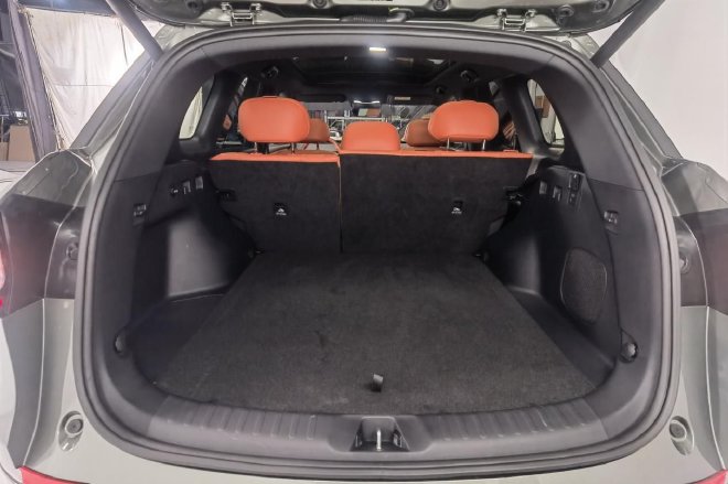 站稳品牌C位 静态实拍长安启源Q07