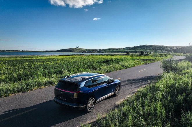 纯电续航350km 试驾广汽昊铂HL增程版车型