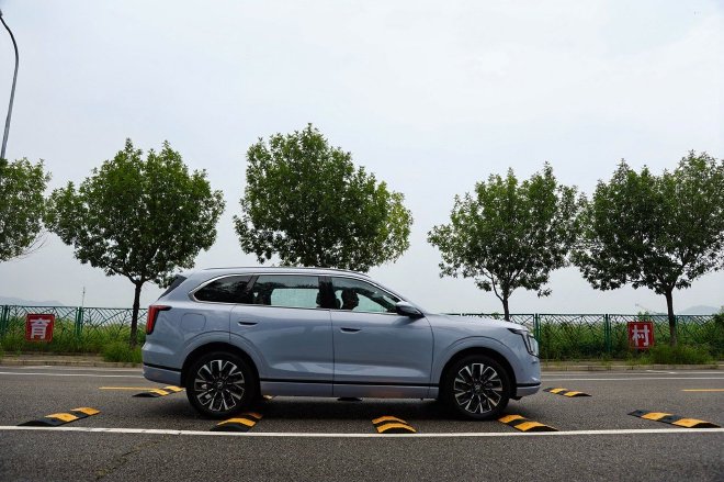 舒服安静跑得远 抢先试驾捷途山海L7 PLUS