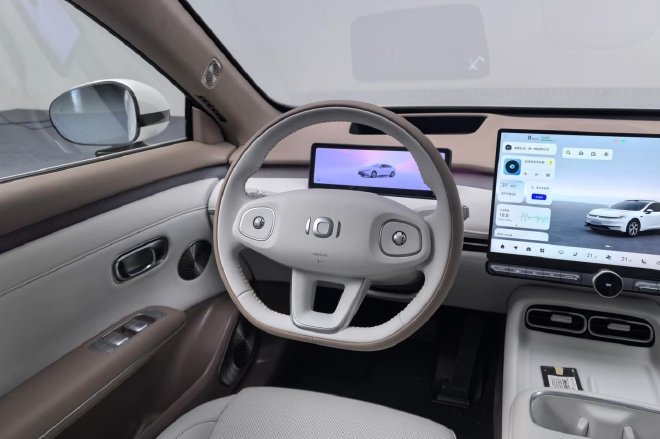 重塑家族门风 静态体验长安启源A06