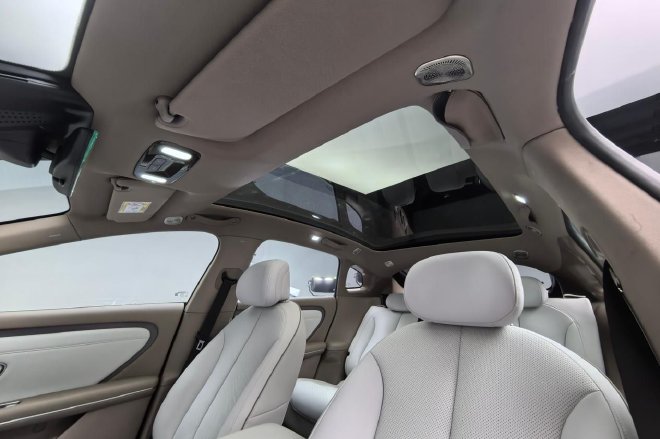 重塑家族门风 静态体验长安启源A06