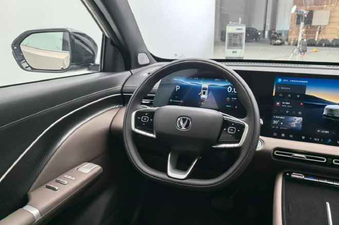 有里也有面儿 实拍长安第四代CS55PLUS