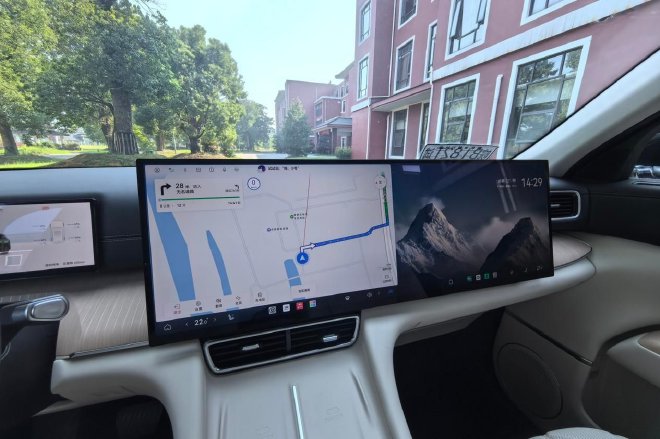 增程动力主打家庭出行 试驾奇瑞风云T11