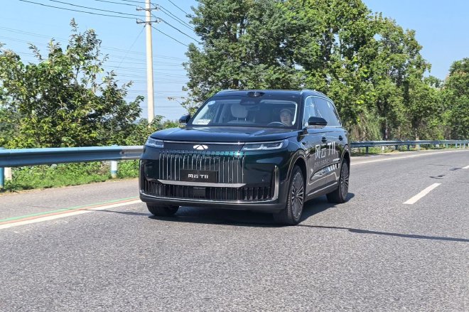 增程动力主打家庭出行 试驾奇瑞风云T11