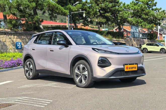 瞄准家庭消费人群 试驾长安启源全新Q05