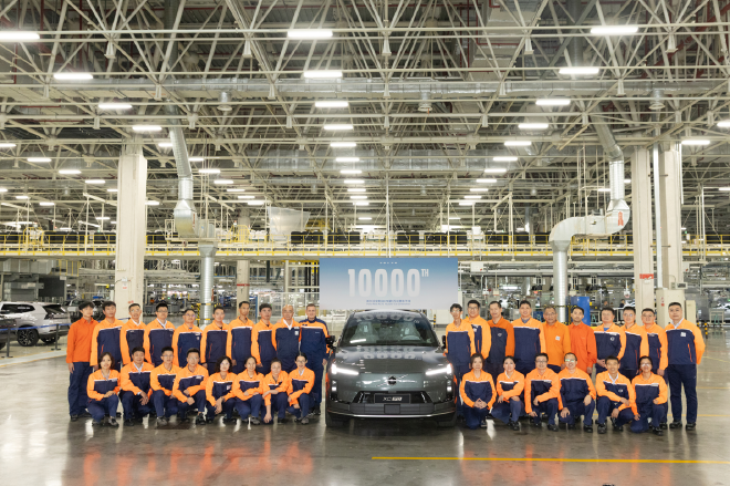 新的里程碑 第10000辆沃尔沃XC70下线