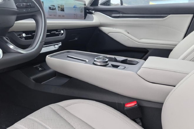 更全能的“动感大轿车”试驾长安福特新蒙迪欧