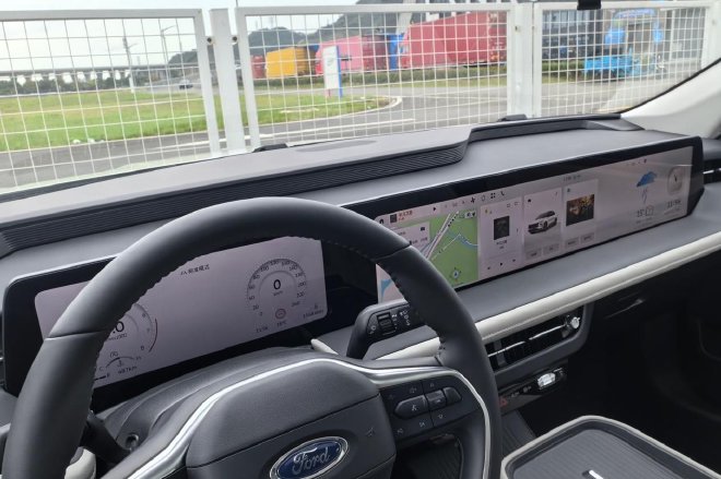 更全能的“动感大轿车”试驾长安福特新蒙迪欧