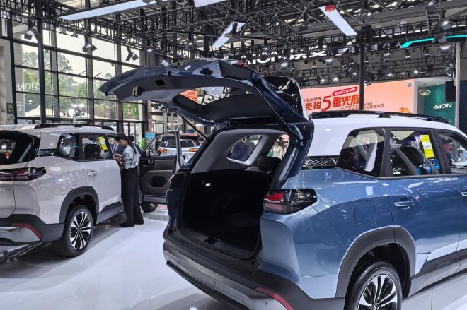 接地气的实用之车 静态体验五菱星光560