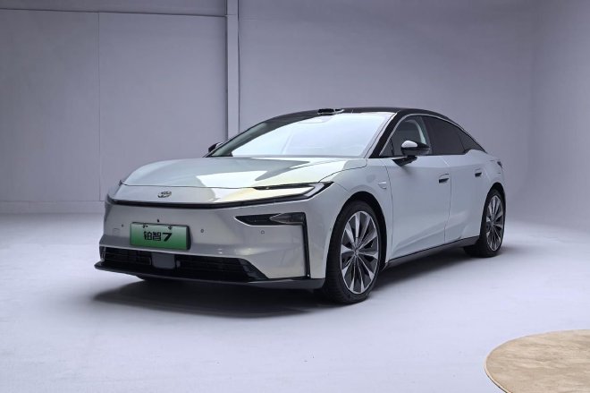 更全面的本土化 静态解析广汽丰田铂智7