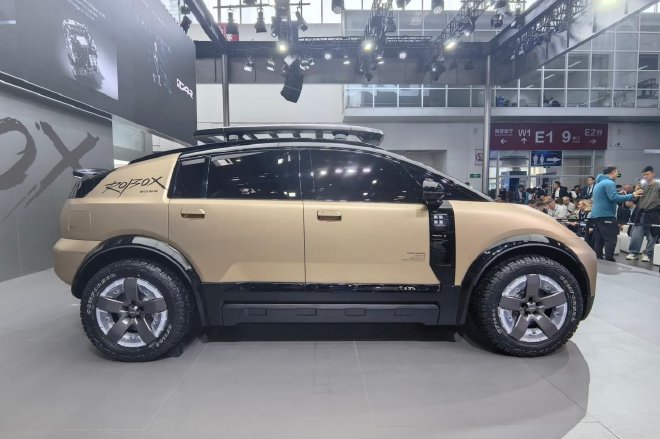 2026北京车展：iCAR ROBOX概念车首发 V27与超级V23亮相