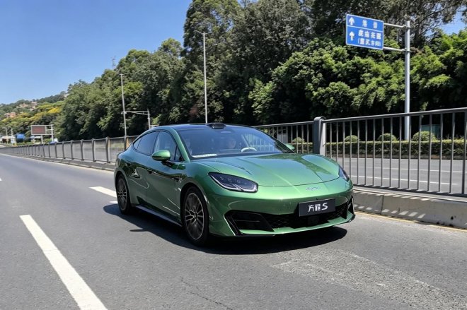 家族中的另类新品 抢先试驾方程豹方程S